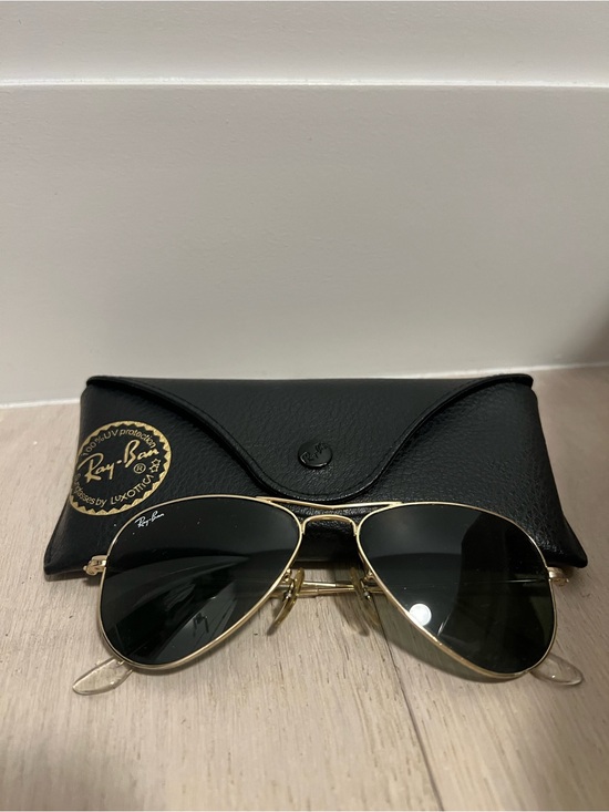 Ray-Ban Other - Ray-Ban Gold Frame Sunglasses with Black Lenses